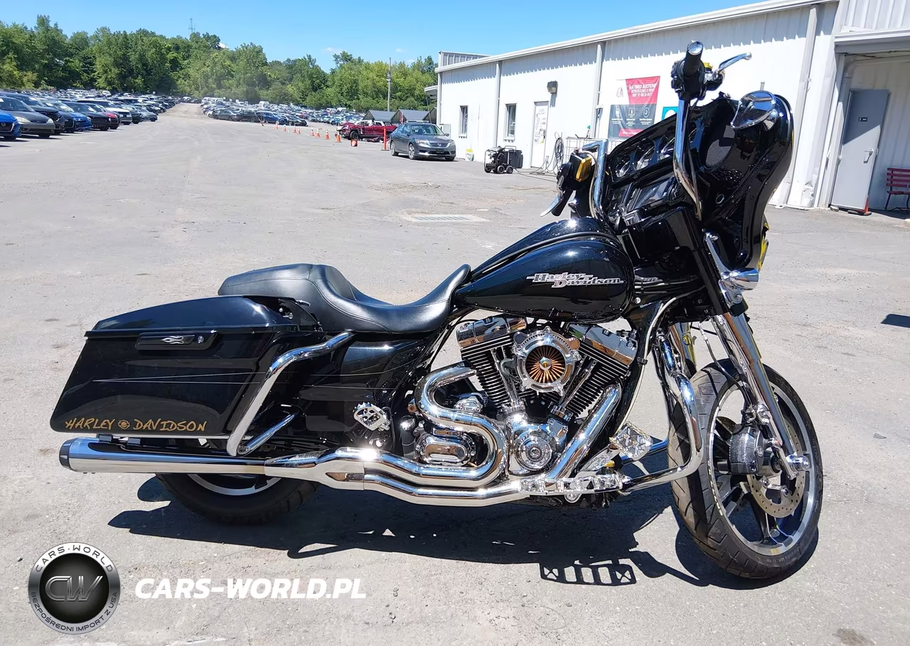 2015 Harley-Davidson Flhxs Street Glide Special VIN:1HD1KRM12FB700054 - 12