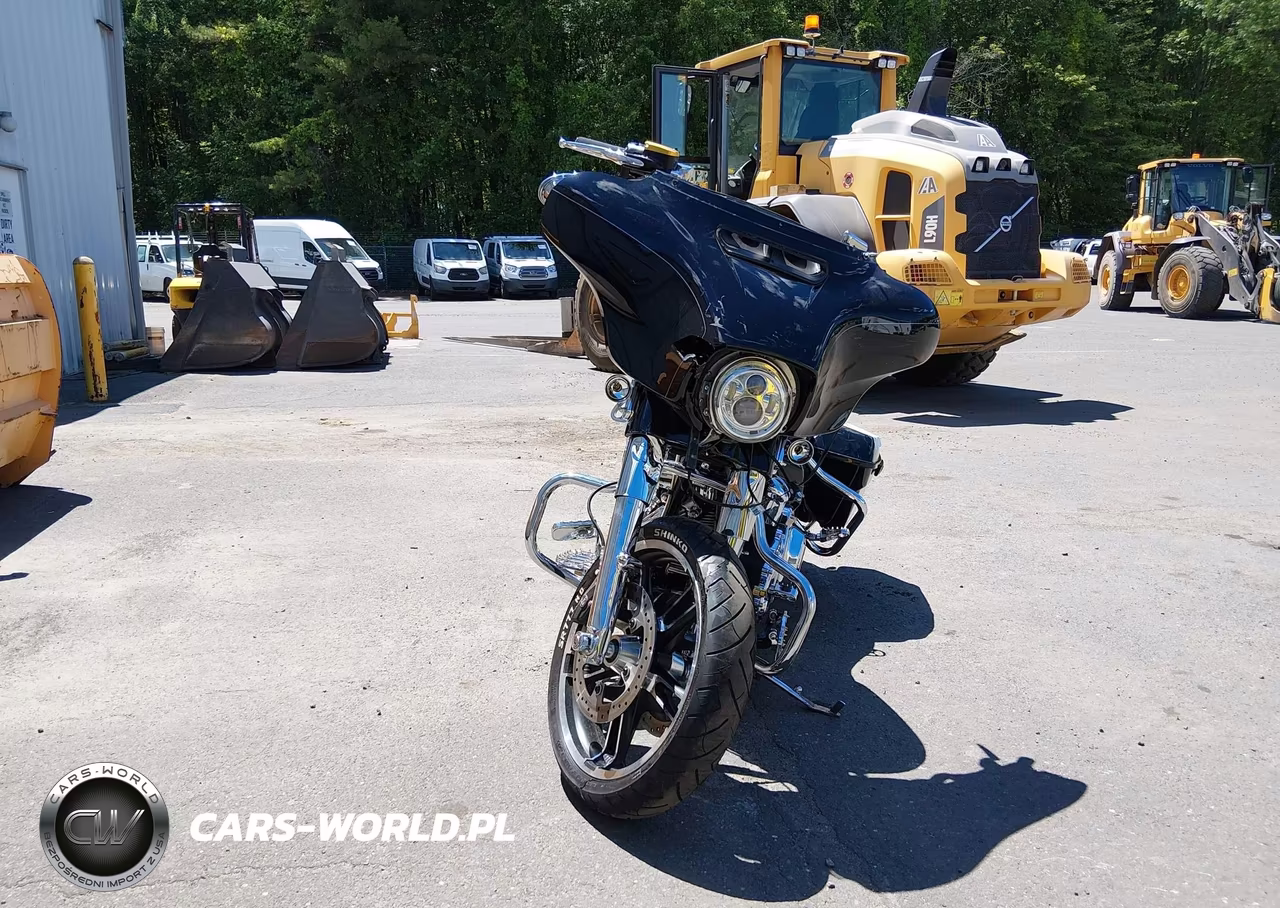 2015 Harley-Davidson Flhxs Street Glide Special VIN:1HD1KRM12FB700054 - 5