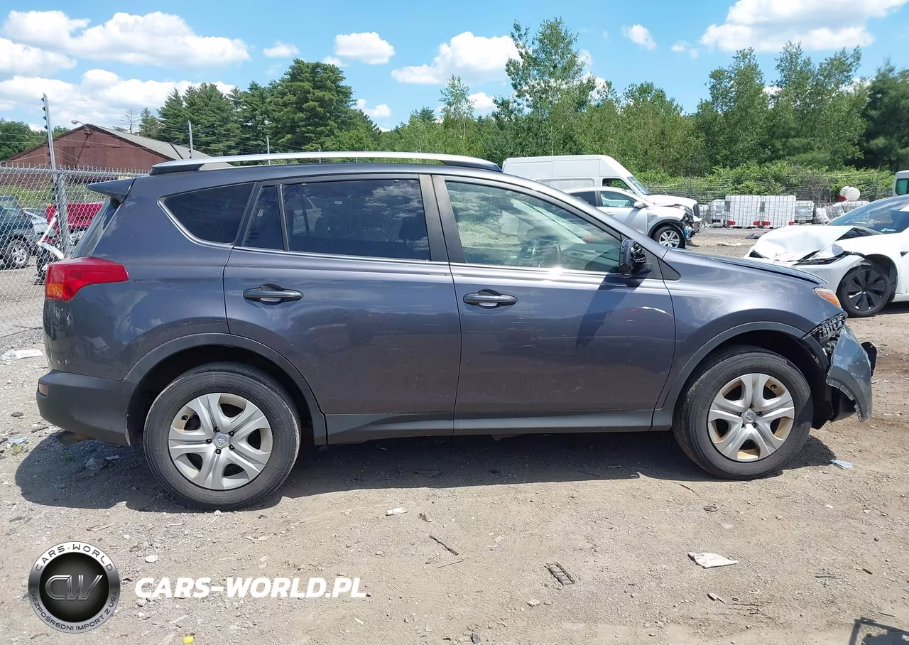 2015 Toyota Rav4 Le VIN:JTMBFREV3FD148175 - 13