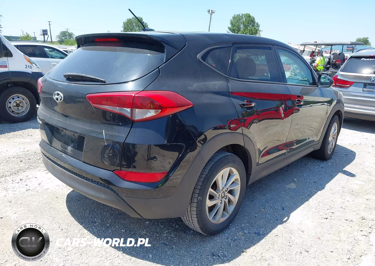 2017 Hyundai Tucson Se VIN:KM8J23A43HU263360 - 4