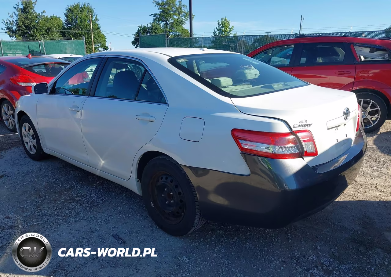 2010 Toyota Camry Le VIN:4T4BF3EK1AR022412 - 3
