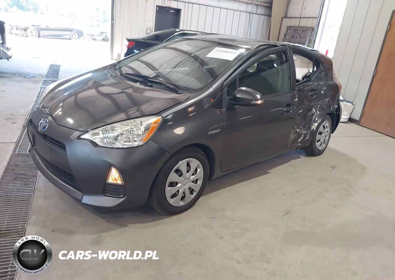 2013 Toyota Prius C Two VIN:JTDKDTB36D1546369 - 2