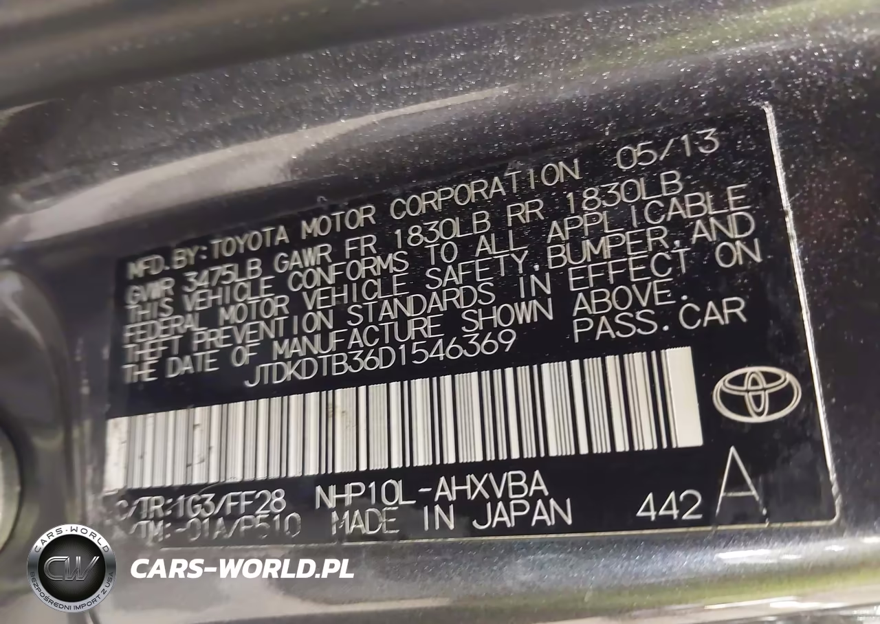 2013 Toyota Prius C Two VIN:JTDKDTB36D1546369 - 9