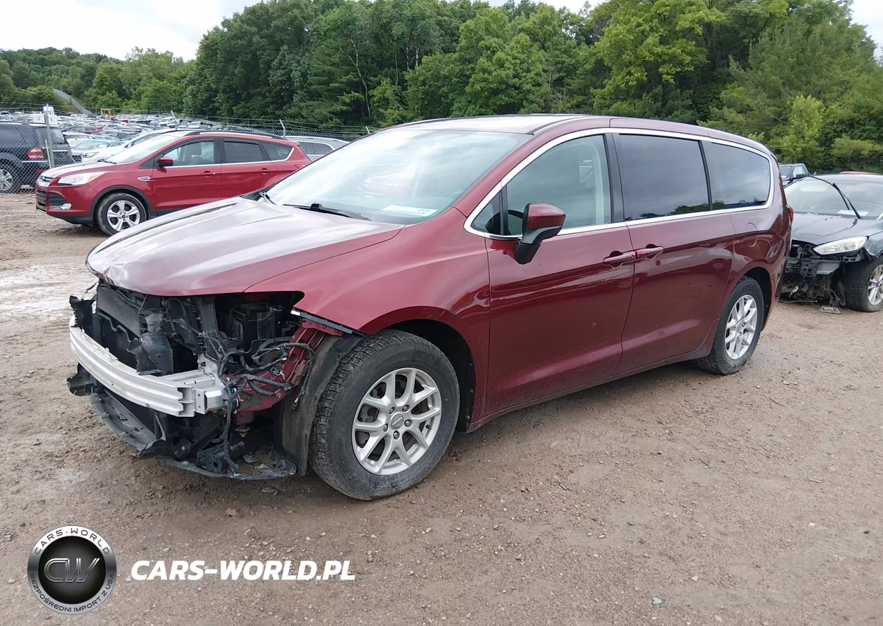 2017 Chrysler Pacifica Touring VIN:2C4RC1DG0HR528988 - 2