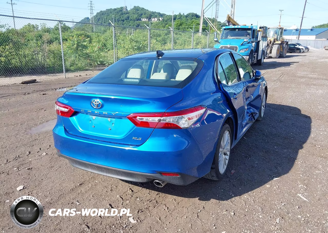 2019 Toyota Camry Xle VIN:4T1B11HK0KU172294 - 4