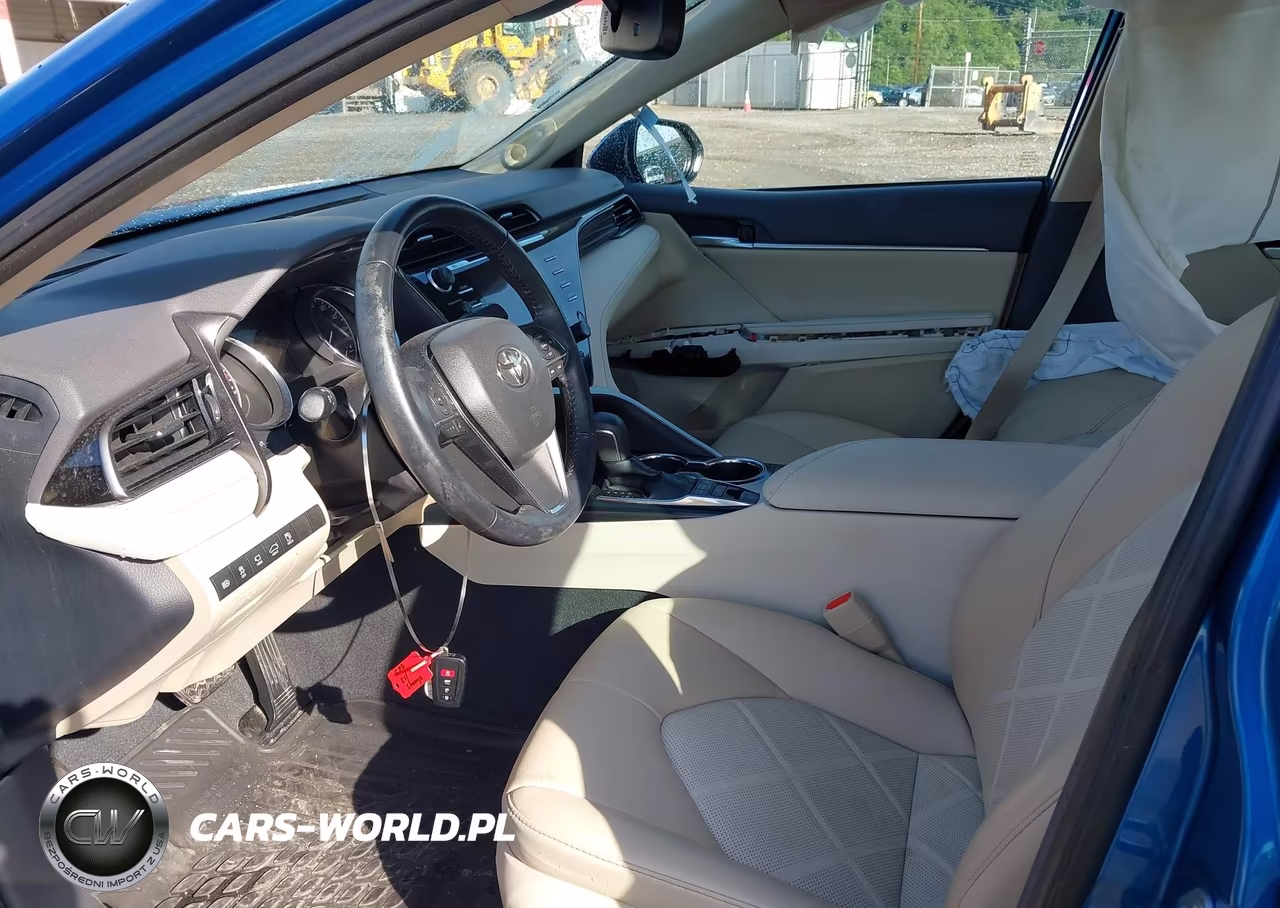 2019 Toyota Camry Xle VIN:4T1B11HK0KU172294 - 5