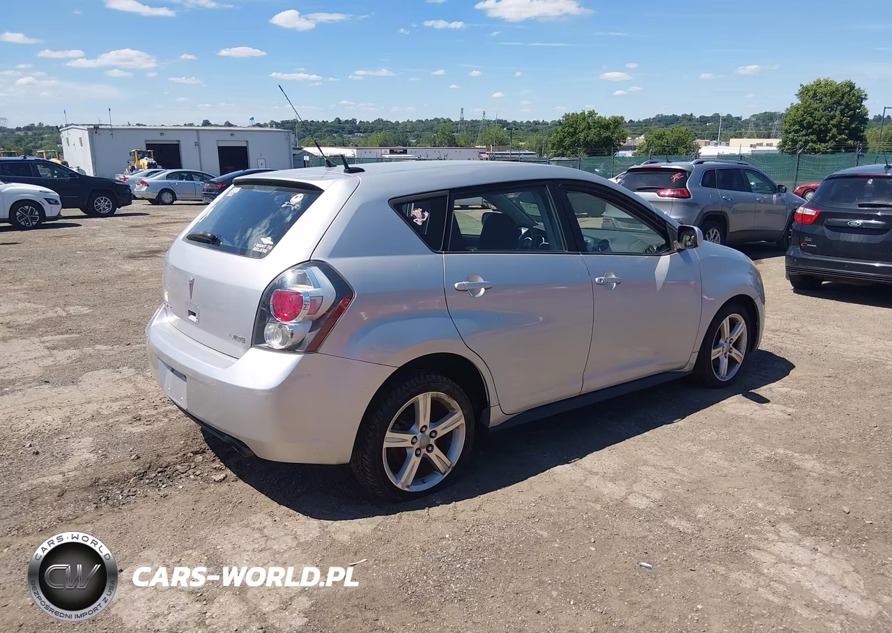 2009 Pontiac Vibe VIN:5Y2SP67059Z456632 - 4