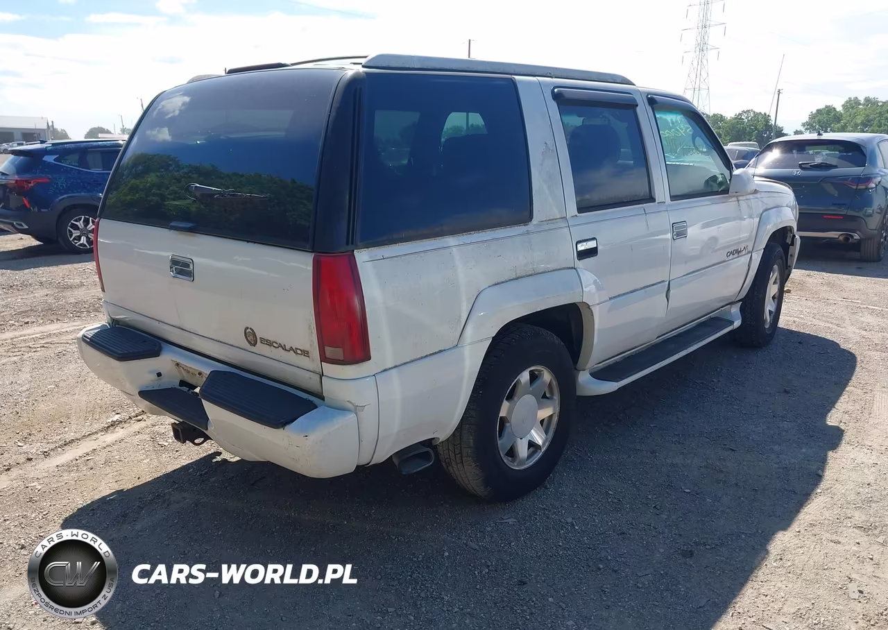 2000 Cadillac Escalade Standard VIN:1GYEK13R7YR124137 - 4