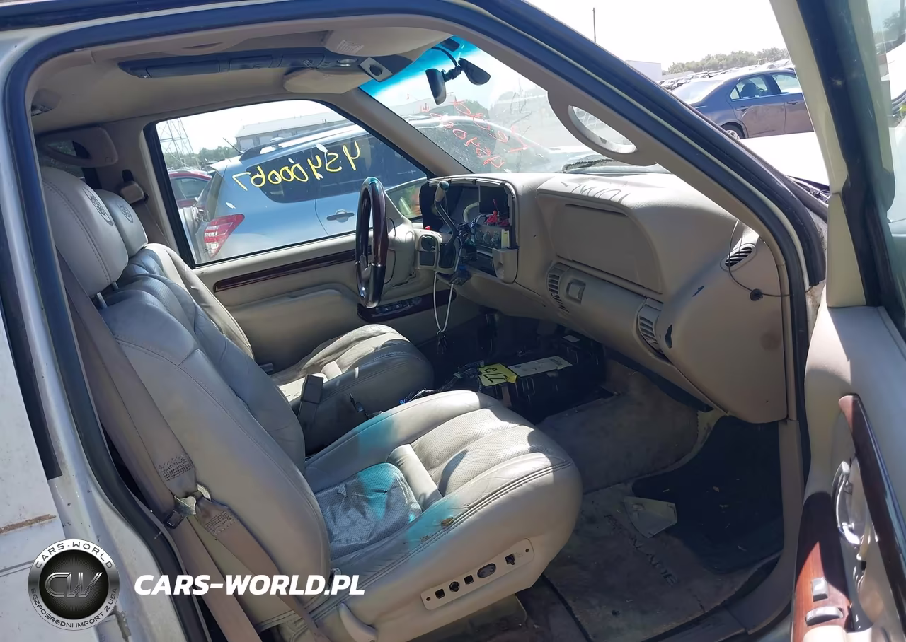 2000 Cadillac Escalade Standard VIN:1GYEK13R7YR124137 - 5