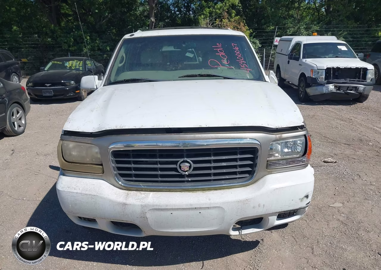 2000 Cadillac Escalade Standard VIN:1GYEK13R7YR124137 - 6