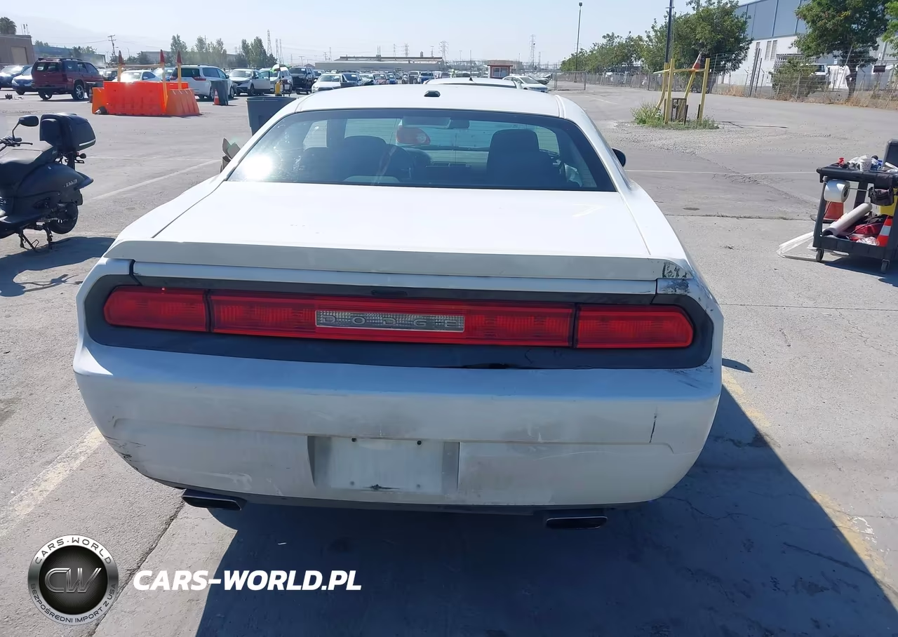 2013 Dodge Challenger Sxt VIN:2C3CDYAG1DH649565 - 16