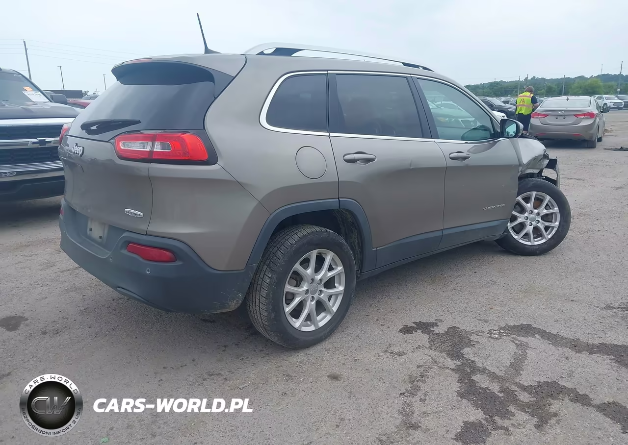 2016 Jeep Cherokee Latitude VIN:1C4PJLCB9GW288408 - 4