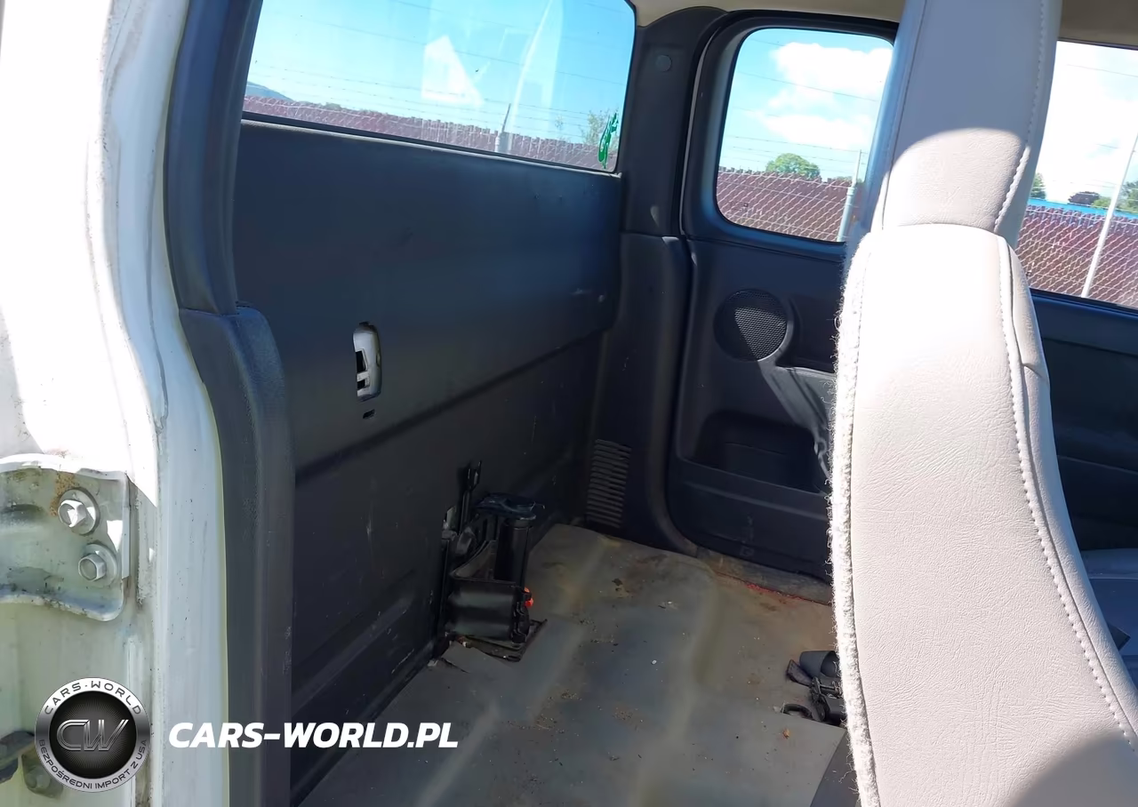 2010 Chevrolet Colorado Work Truck VIN:1GCJTBD94A8105496 - 8