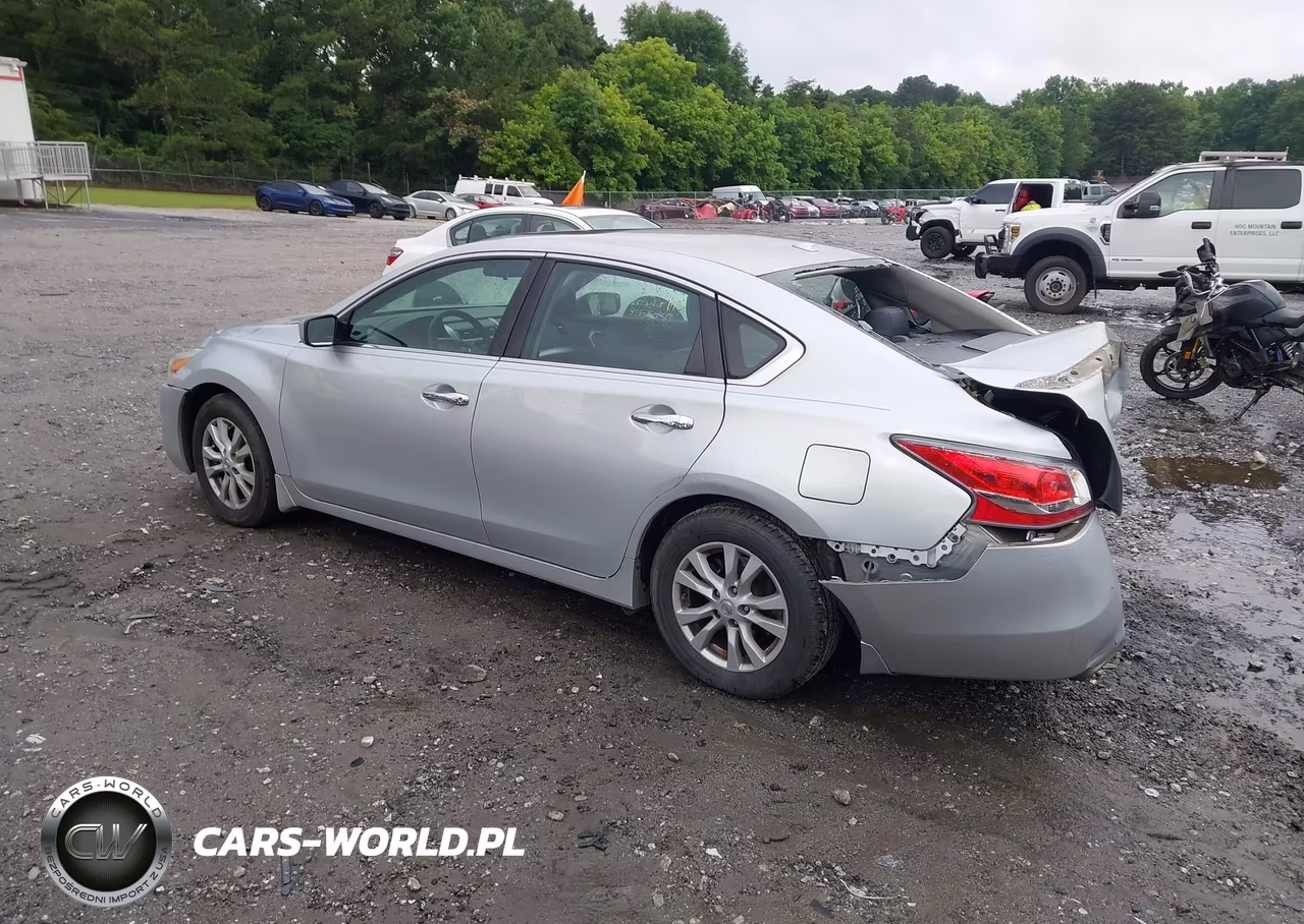 2015 Nissan Altima 2.5 S VIN:1N4AL3AP3FC100891 - 3
