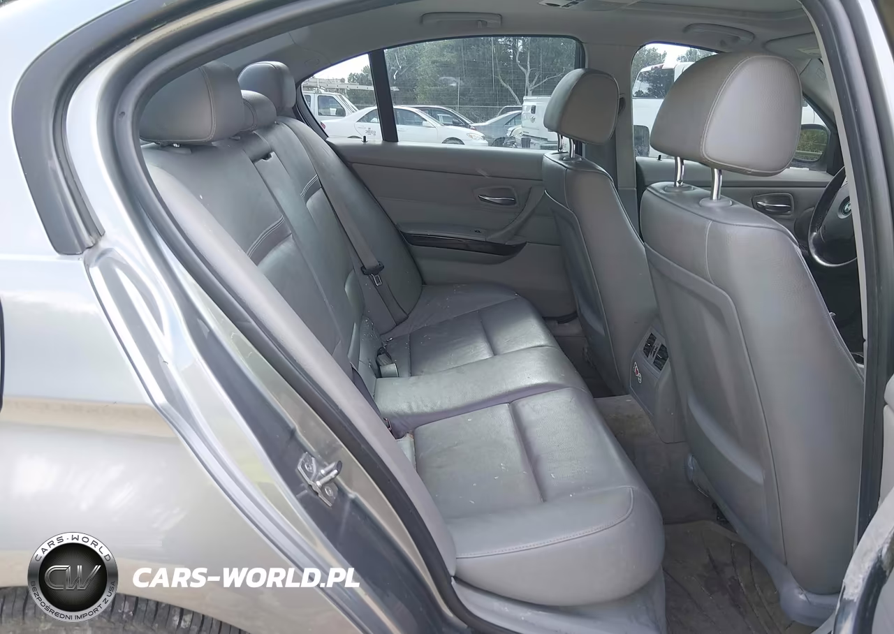 2011 BMW 328I VIN:WBAPH7G52BNN04554 - 8