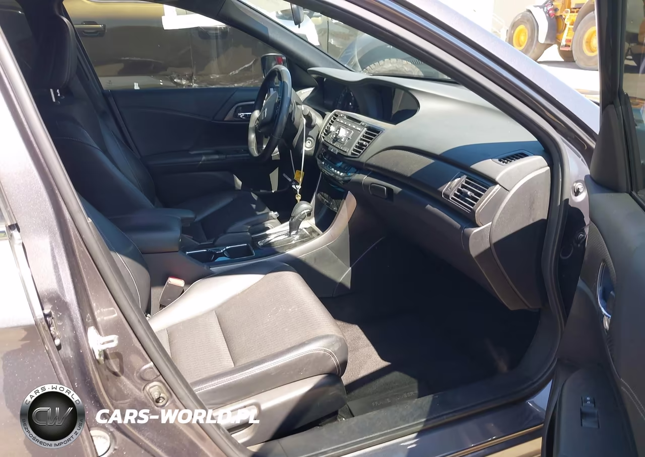 2017 Honda Accord Sport VIN:1HGCR2F56HA026093 - 5