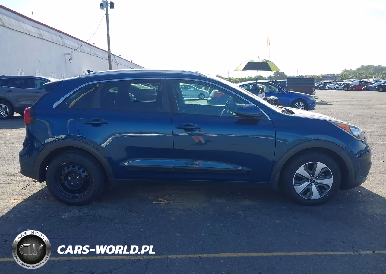 2018 Kia Niro Lx VIN:KNDCB3LCXJ5138888 - 13