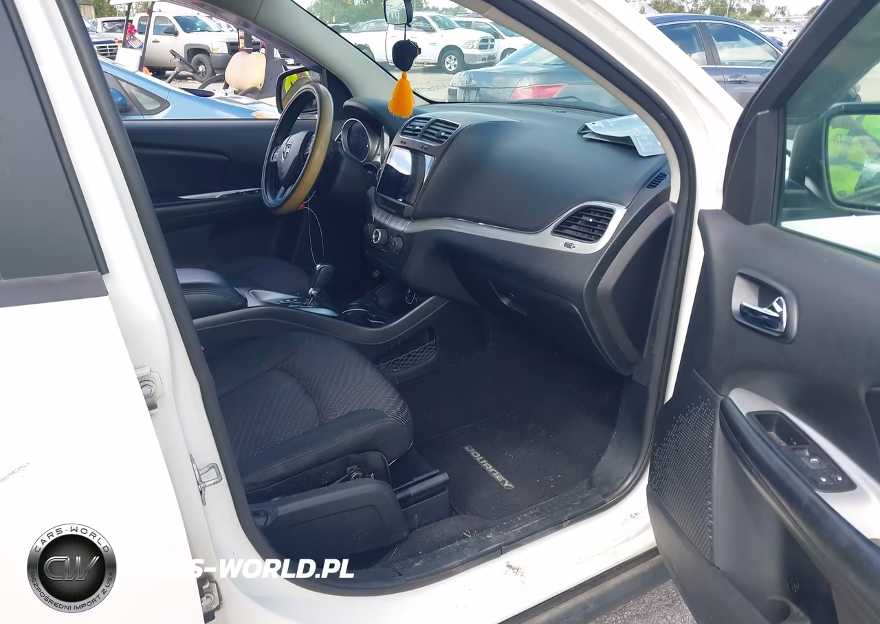 2011 Dodge Journey Mainstreet VIN:3D4PH1FG9BT542823 - 5