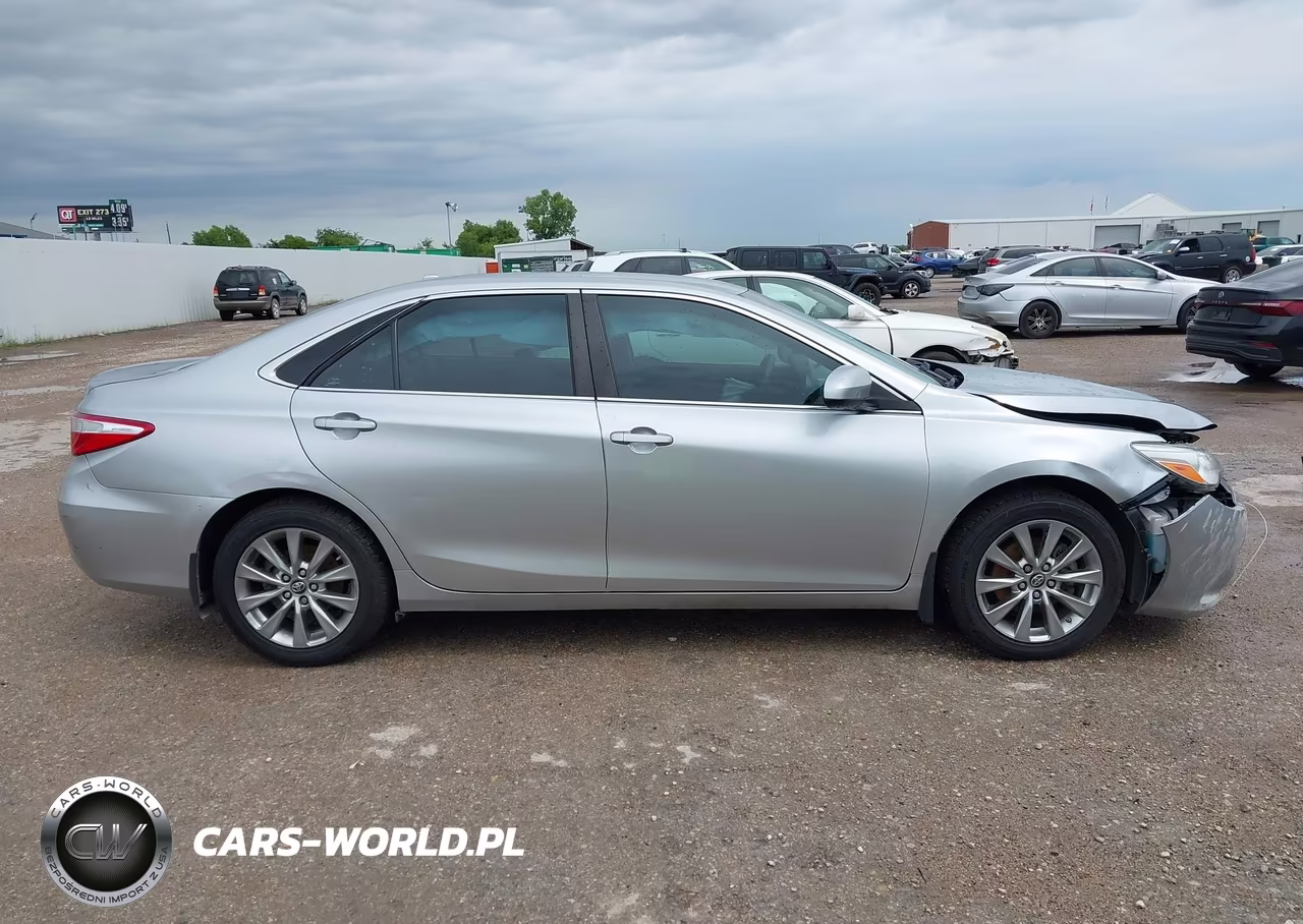 2016 Toyota Camry Xle VIN:4T4BF1FK5GR559537 - 14
