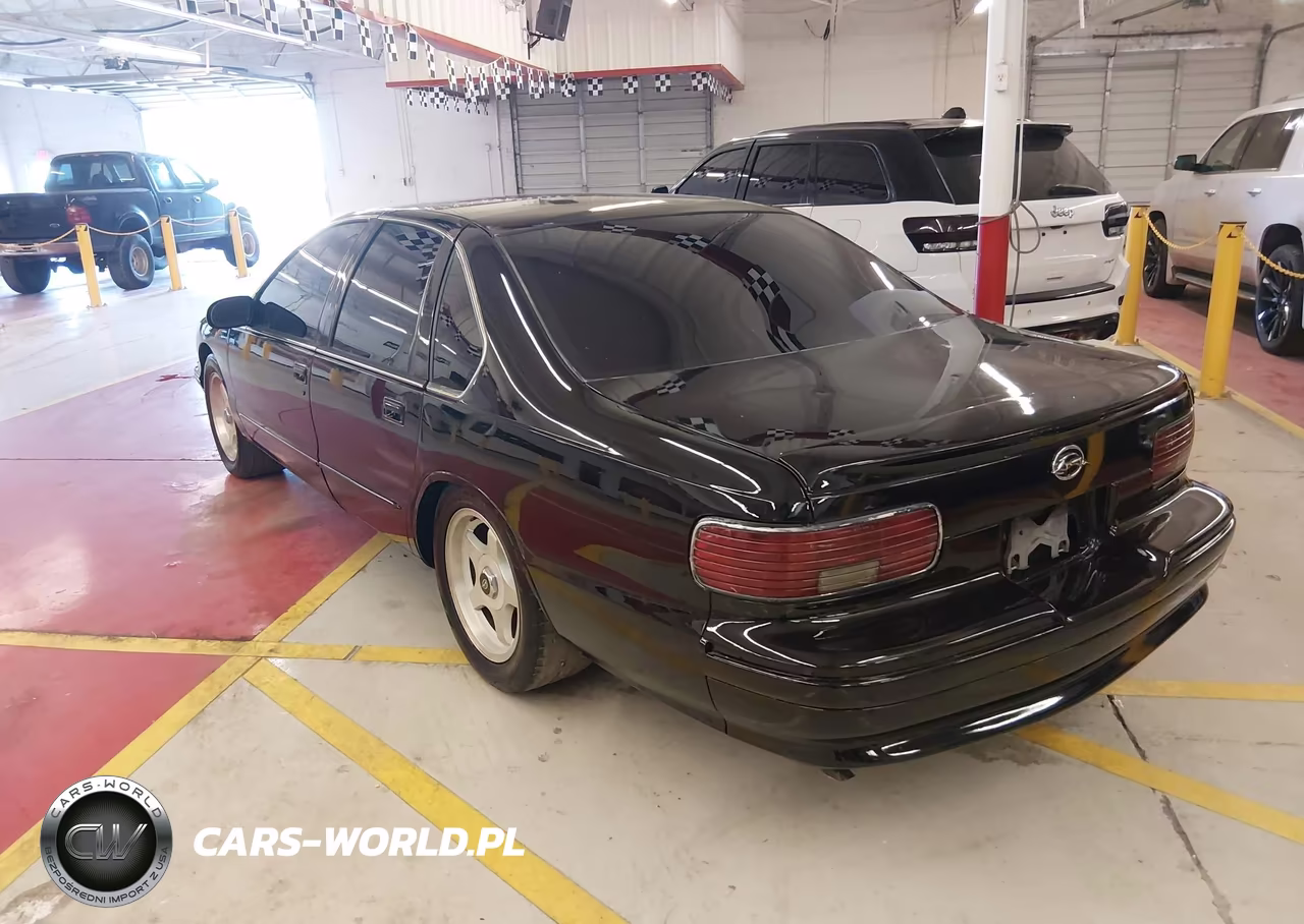 1996 Chevrolet Caprice - Impala Classic Ss VIN:1G1BL52PXTR144185 - 3