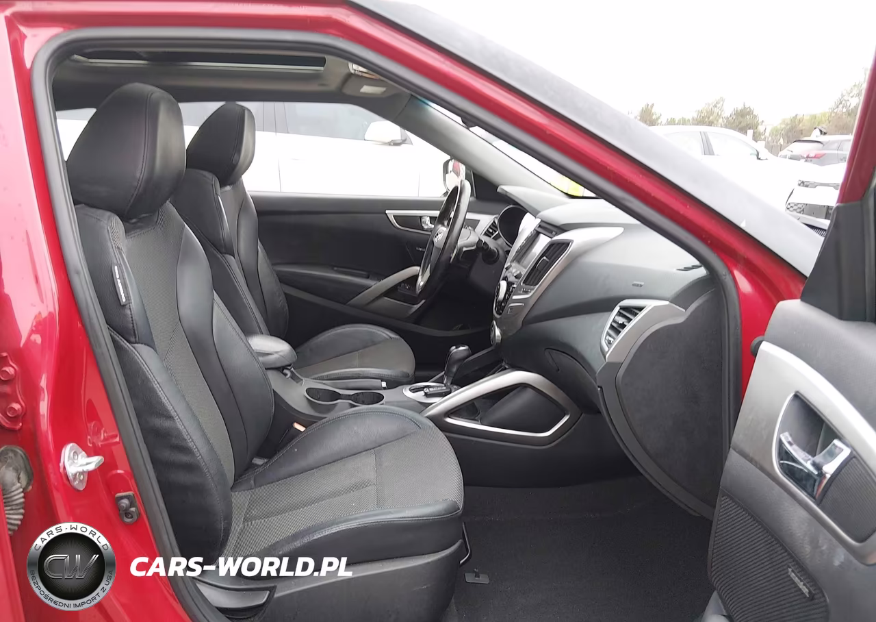 2015 Hyundai Veloster VIN:KMHTC6AD3FU241329 - 5