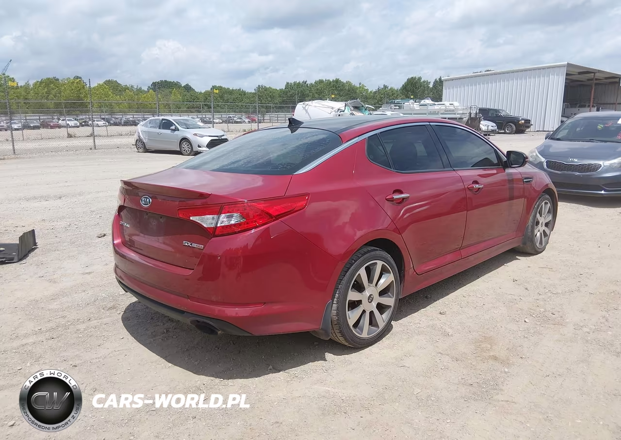 2012 Kia Optima Sx VIN:5XXGR4A63CG071727 - 4
