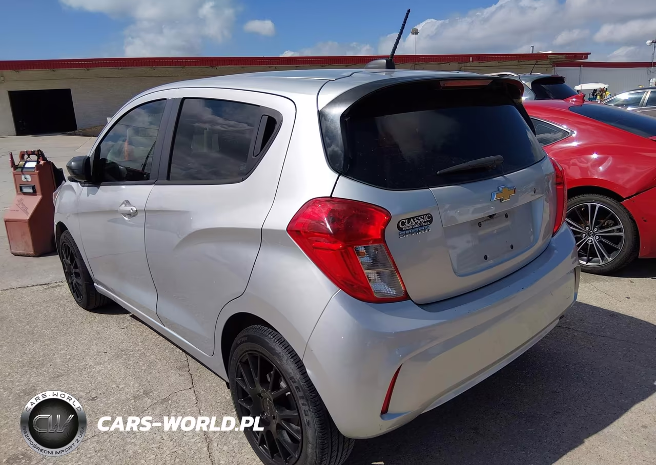 2017 Chevrolet Spark Ls Cvt VIN:KL8CB6SA3HC762502 - 3