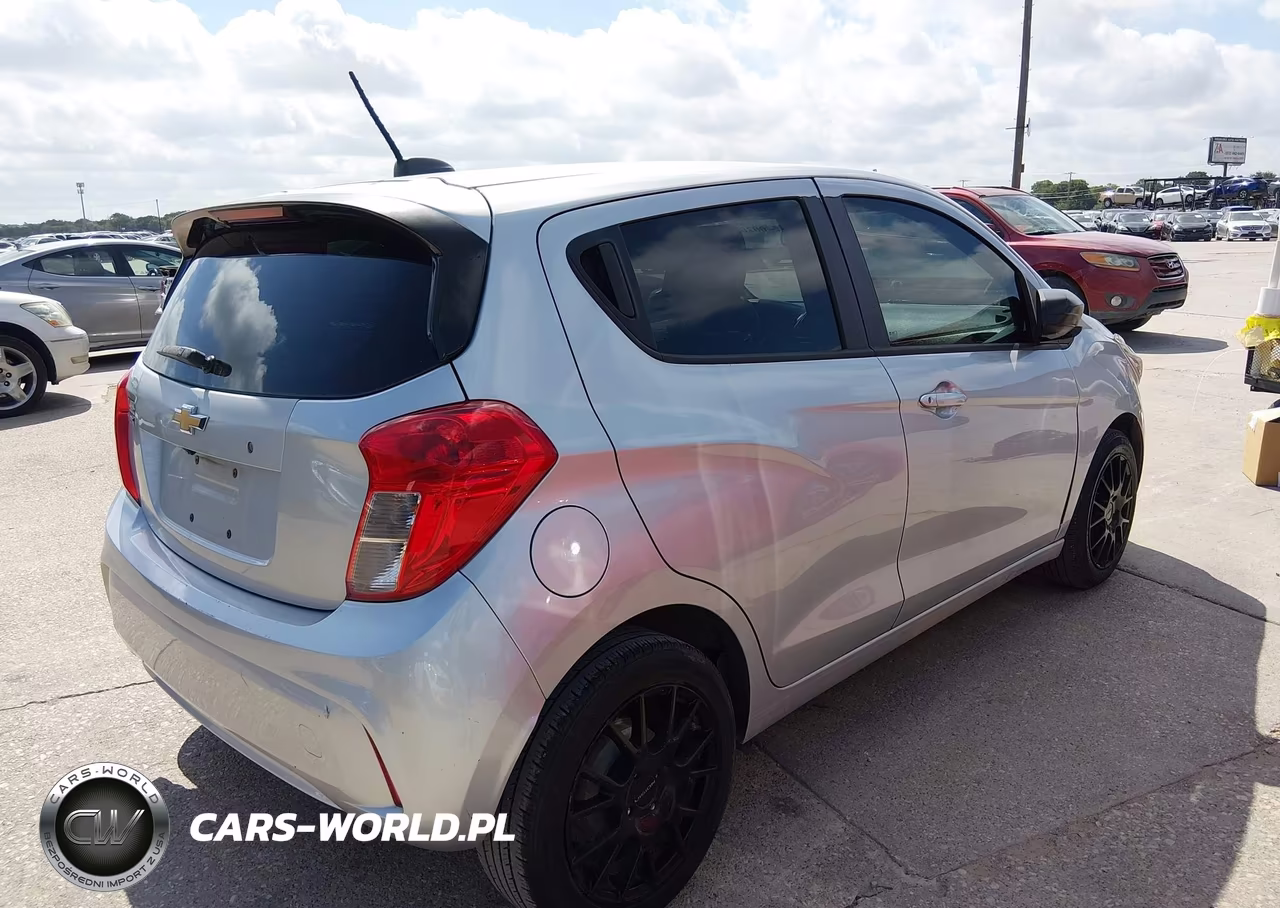 2017 Chevrolet Spark Ls Cvt VIN:KL8CB6SA3HC762502 - 4