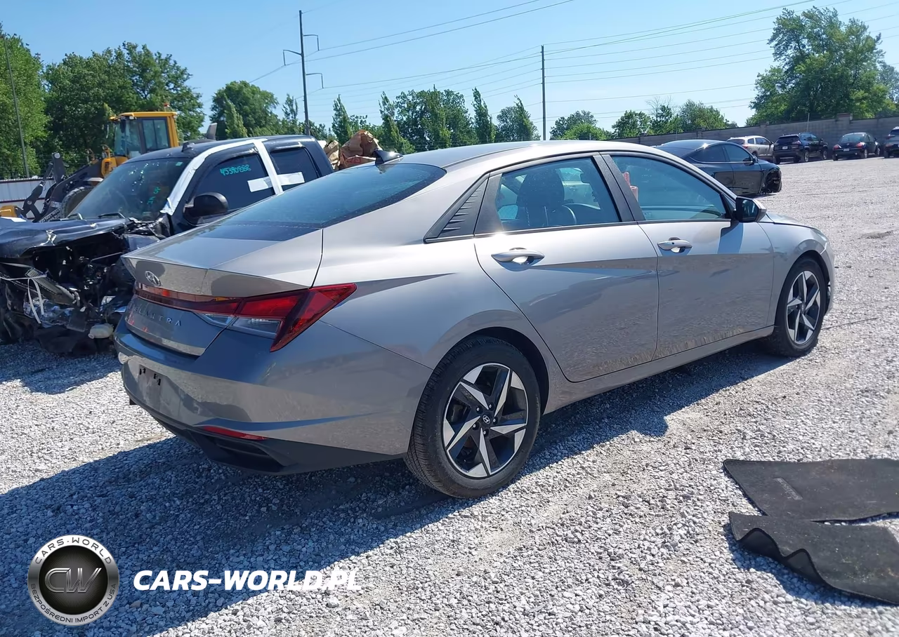 2023 Hyundai Elantra Sel VIN:KMHLS4AG4PU572357 - 4