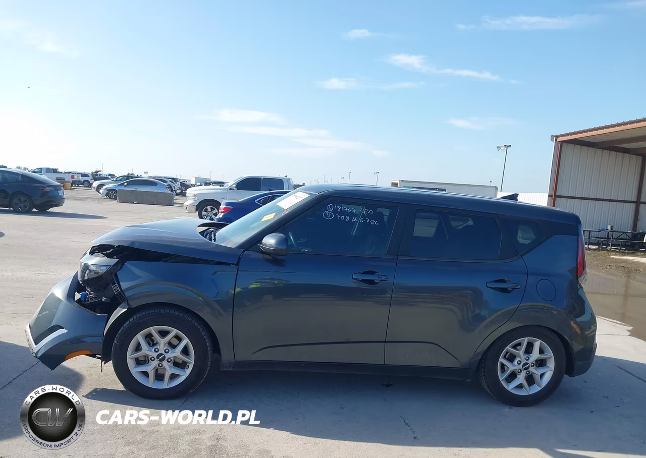 2023 Kia Soul S VIN:KNDJ23AU2P7190614 - 15