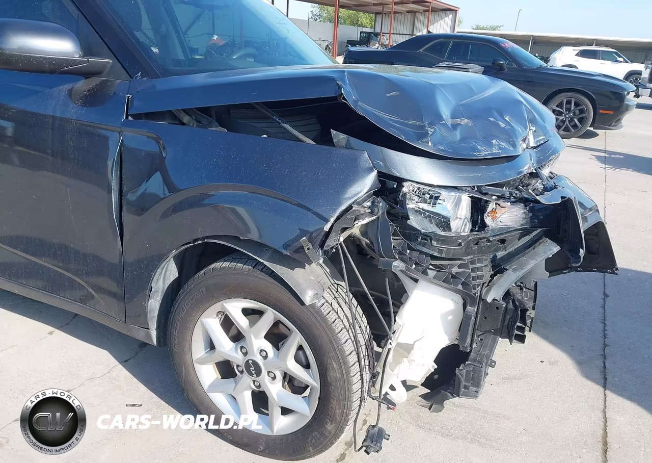 2023 Kia Soul S VIN:KNDJ23AU2P7190614 - 19
