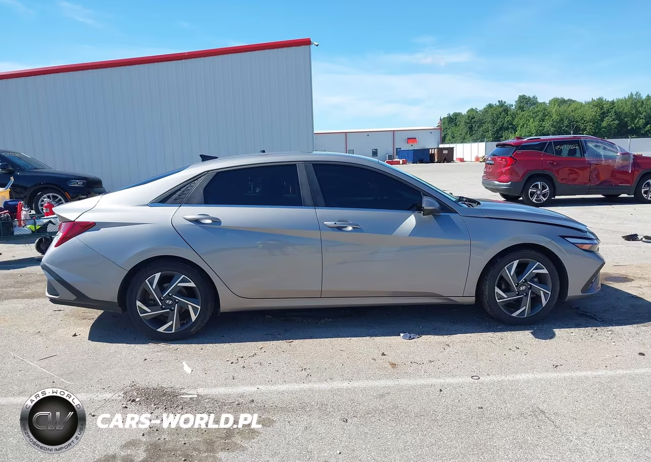 2024 Hyundai Elantra Sel VIN:KMHLS4DG2RU717507 - 13