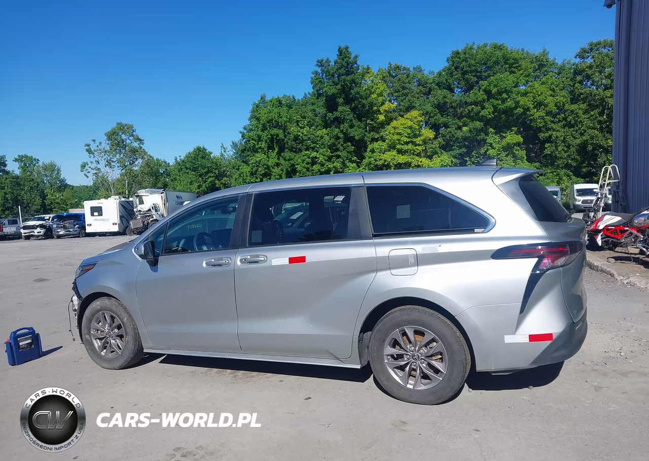 2024 Toyota Sienna Le VIN:5TDKSKFC2RS140268 - 14