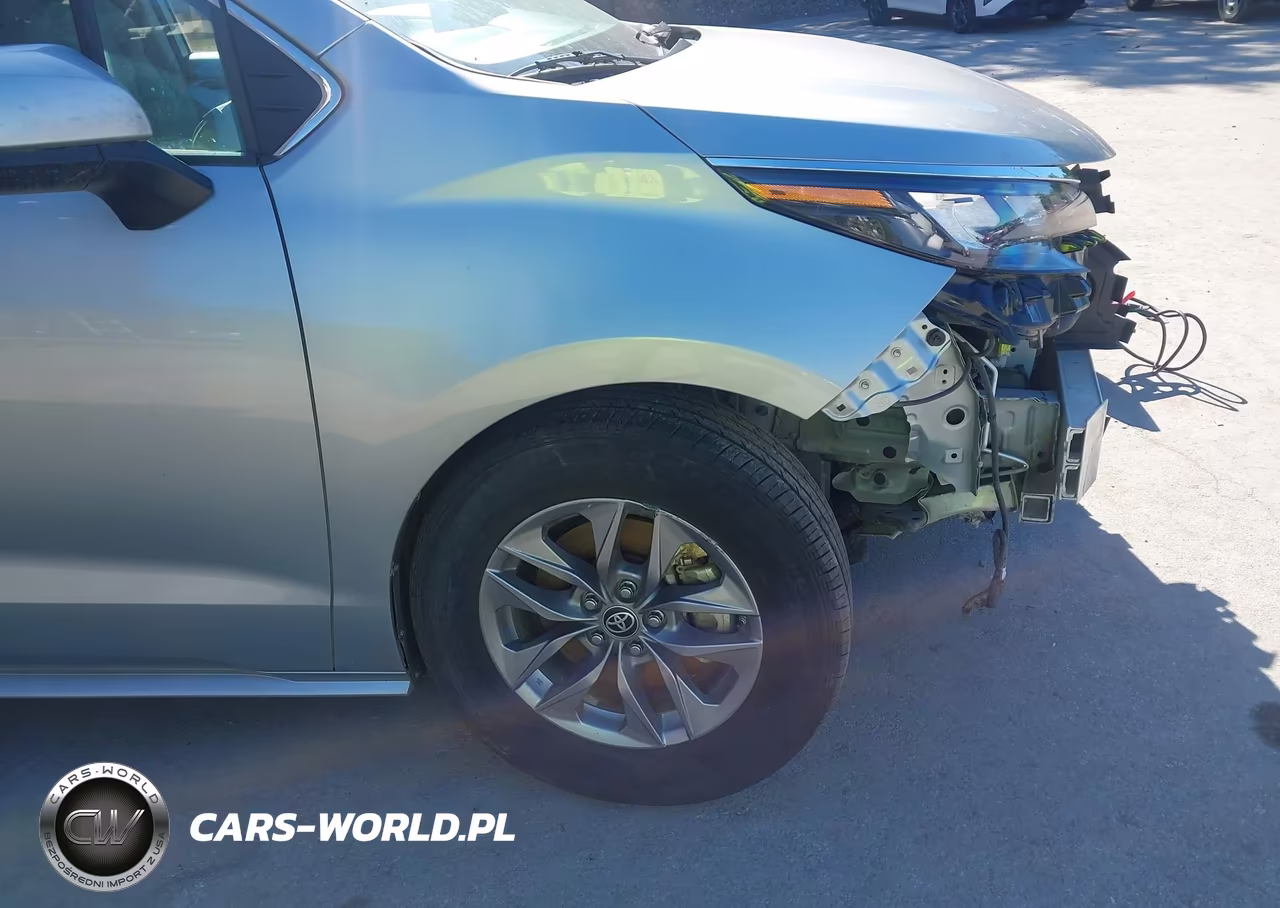 2024 Toyota Sienna Le VIN:5TDKSKFC2RS140268 - 17