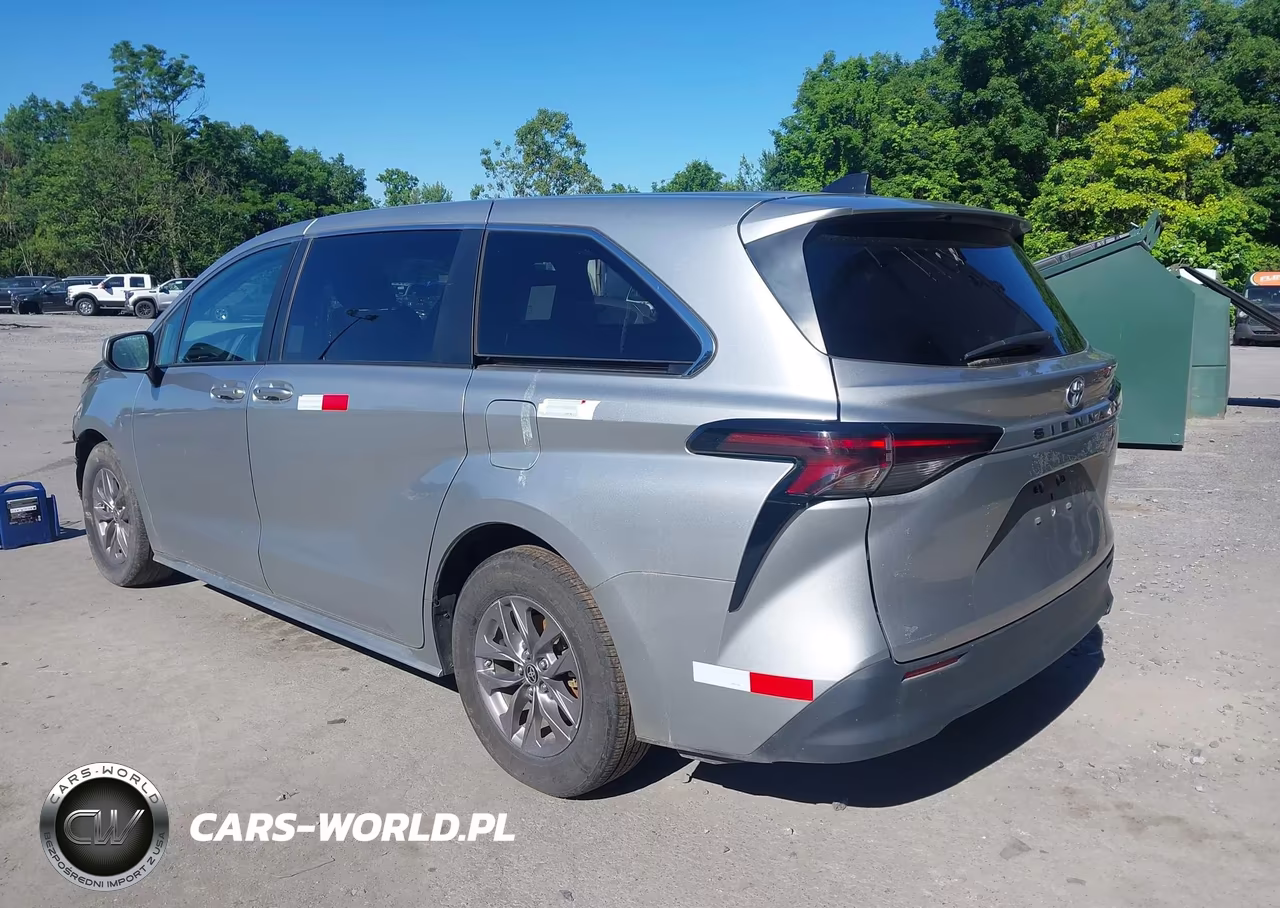 2024 Toyota Sienna Le VIN:5TDKSKFC2RS140268 - 3