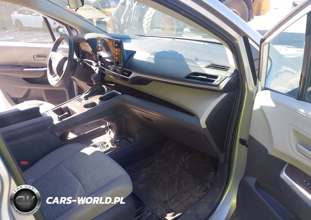2024 Toyota Sienna Le VIN:5TDKSKFC2RS140268 - 5