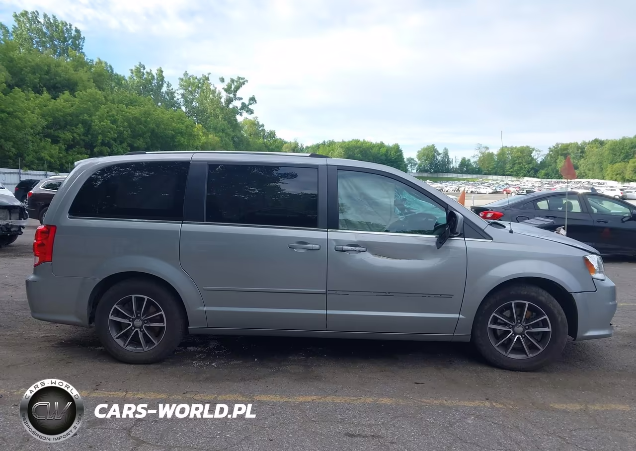 2017 Dodge Grand Caravan Sxt VIN:2C4RDGCG7HR674158 - 13