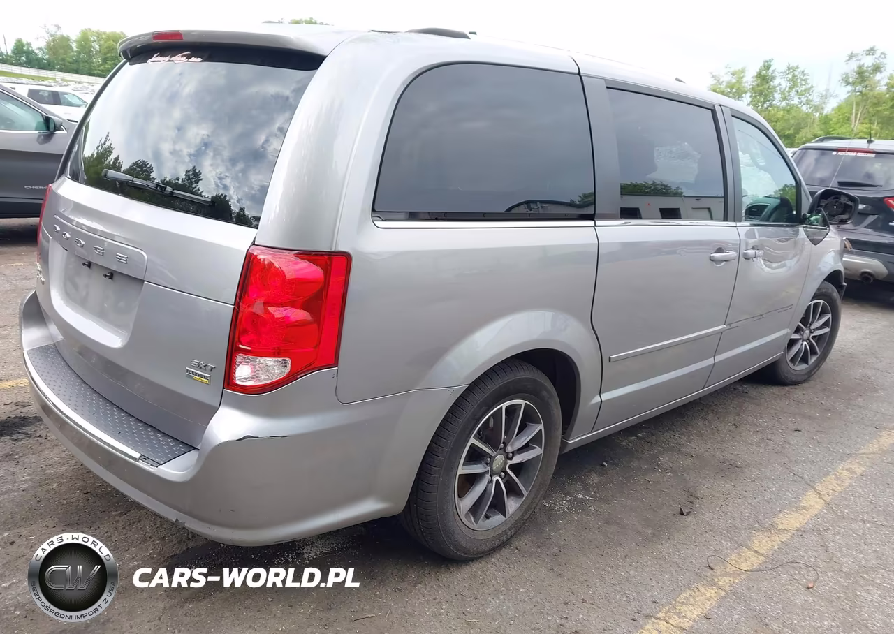 2017 Dodge Grand Caravan Sxt VIN:2C4RDGCG7HR674158 - 4