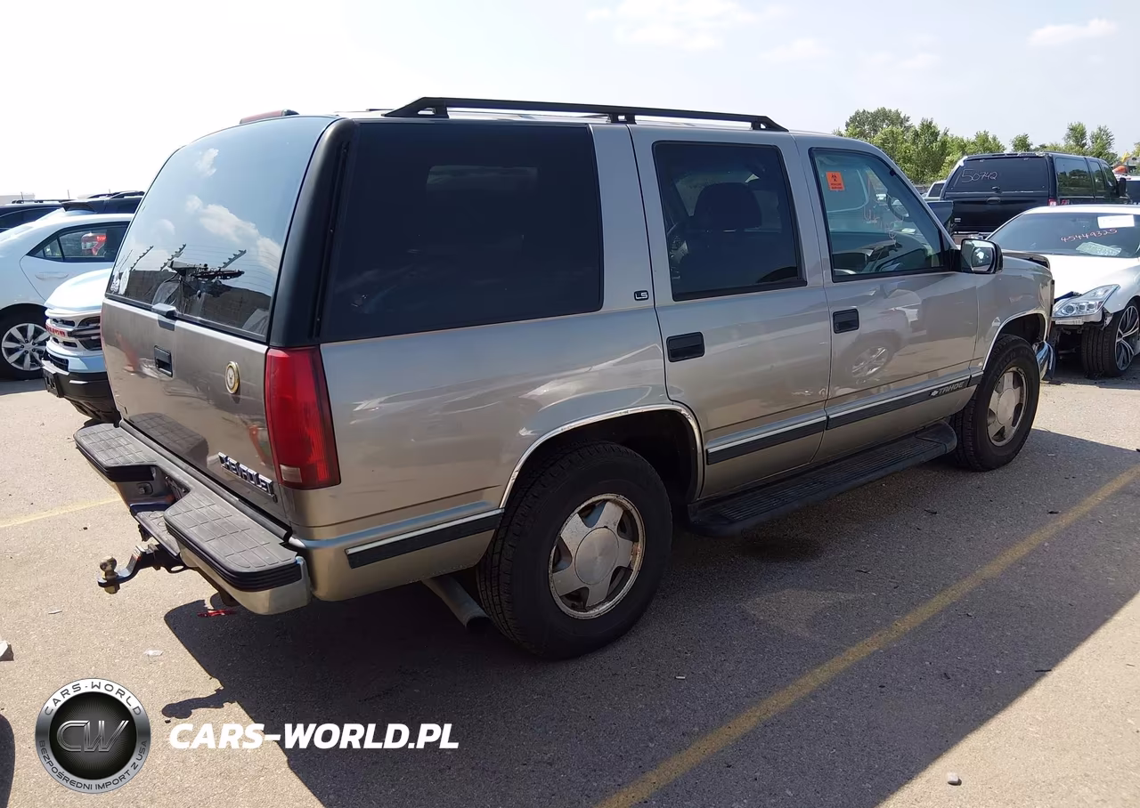 1998 Chevrolet Tahoe Ls VIN:1GNEK13R8WJ370218 - 4