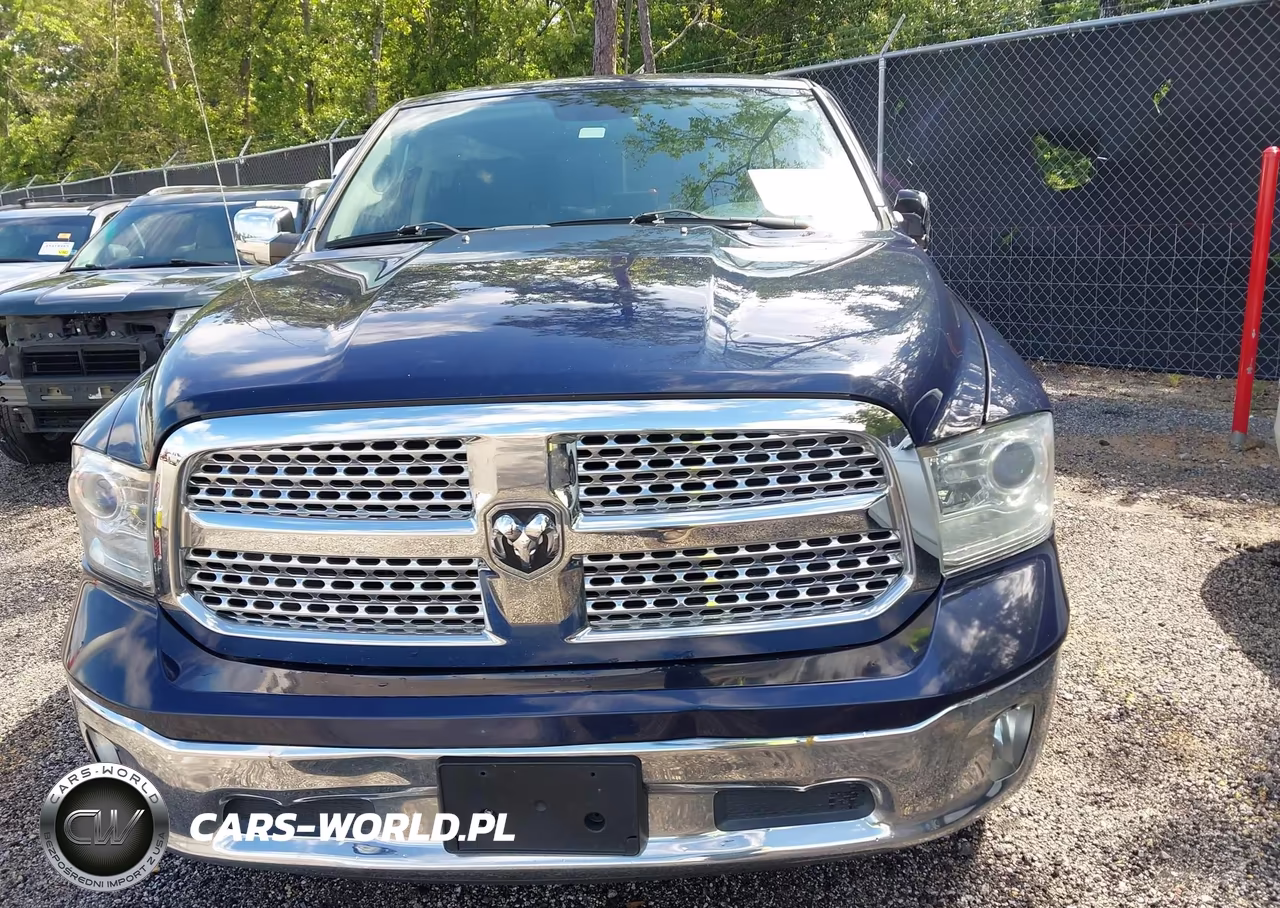2015 Ram 1500 Laramie VIN:1C6RR7NG9FS733518 - 12