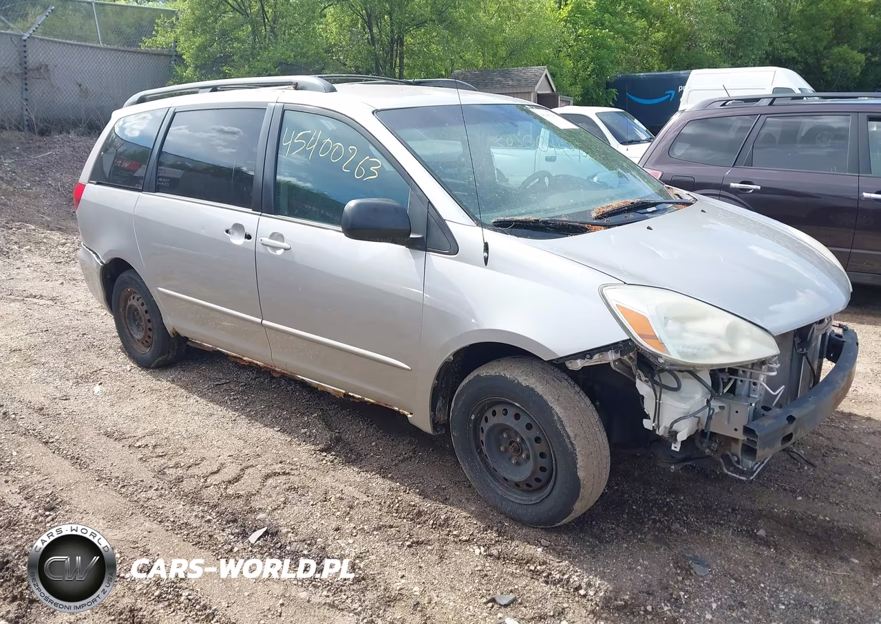 2005 Toyota Sienna Le