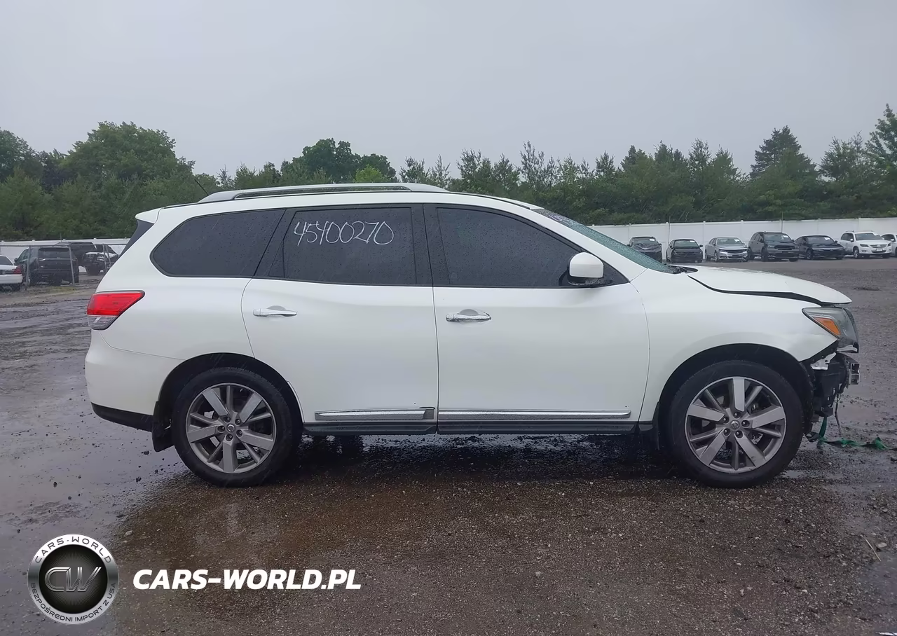 2016 Nissan Pathfinder Platinum VIN:5N1AR2MM8GC658818 - 13