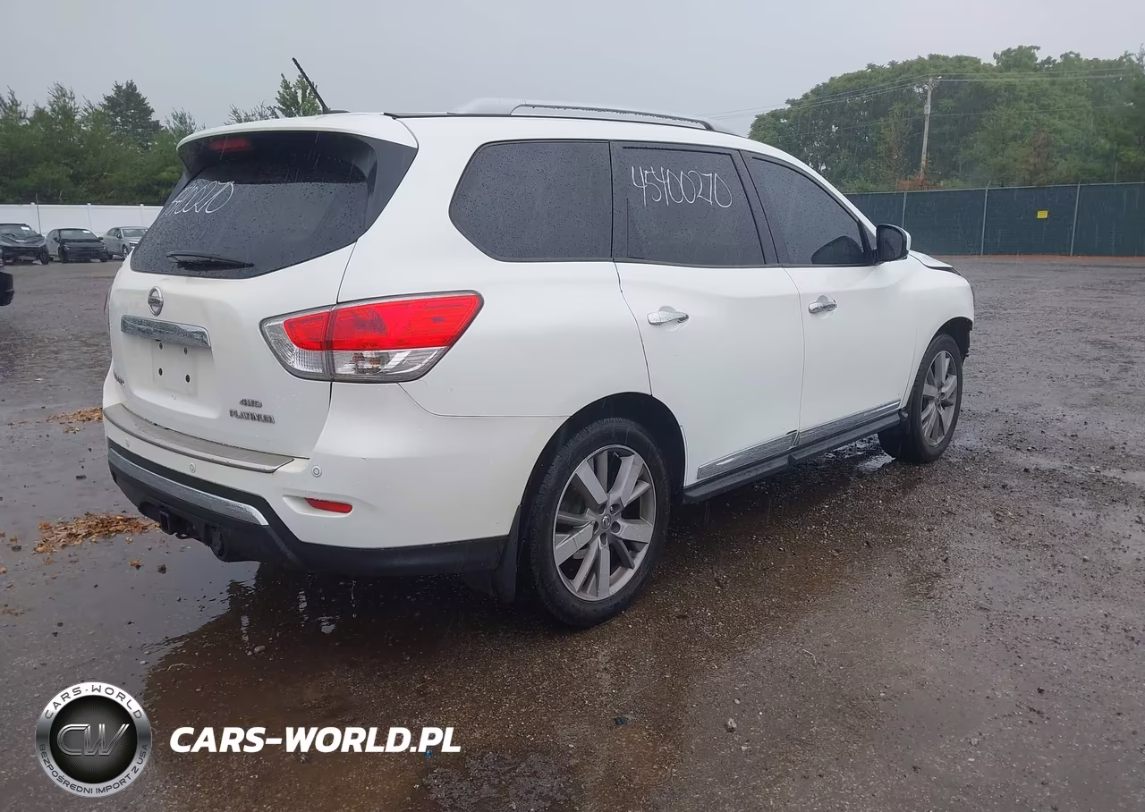 2016 Nissan Pathfinder Platinum VIN:5N1AR2MM8GC658818 - 4