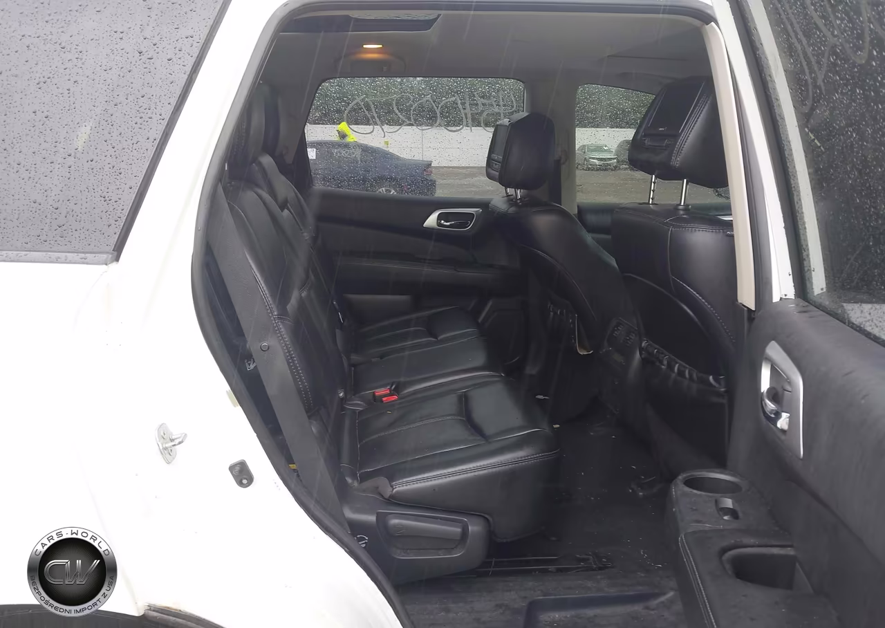 2016 Nissan Pathfinder Platinum VIN:5N1AR2MM8GC658818 - 8