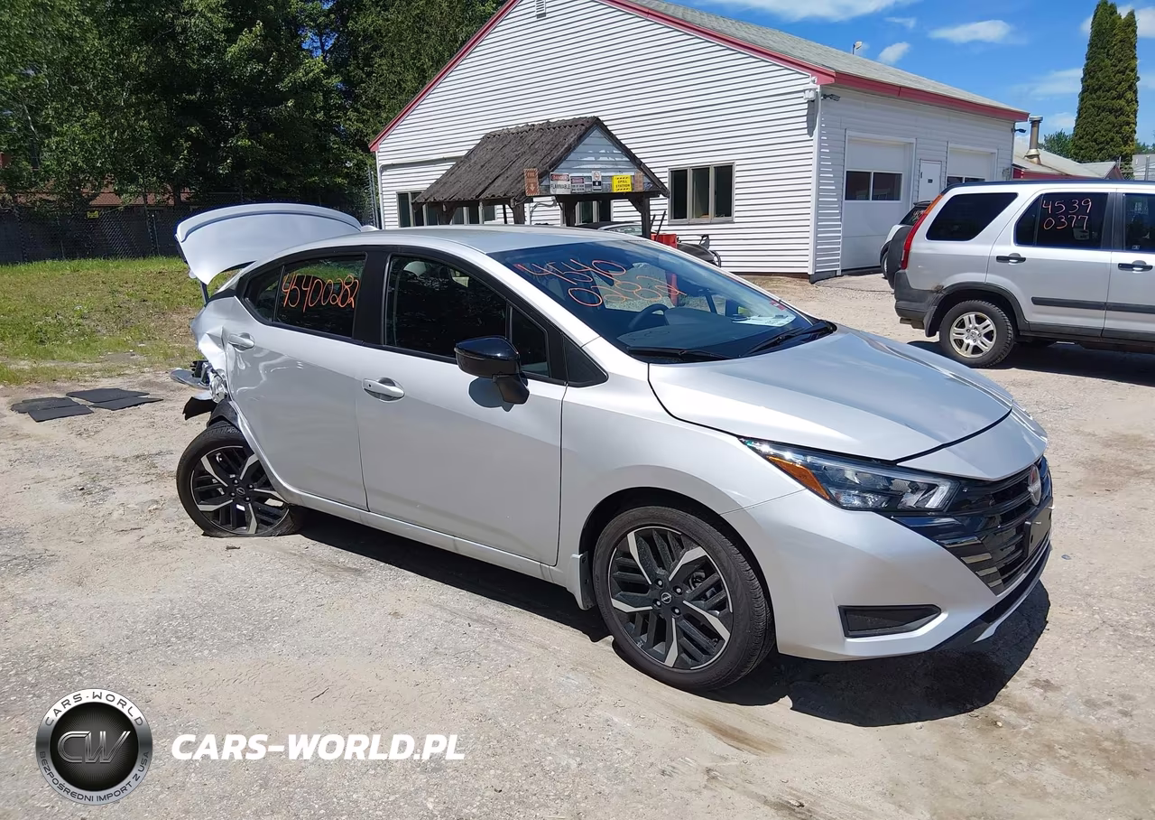 2025 Nissan Versa 1.6 Sr