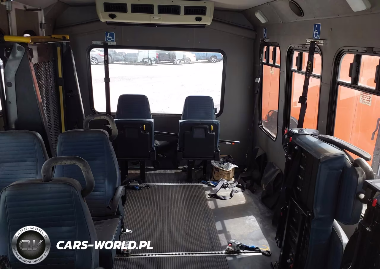 2012 Ford E-350 Cutaway VIN:1FDEE3FL2CDA94319 - 6