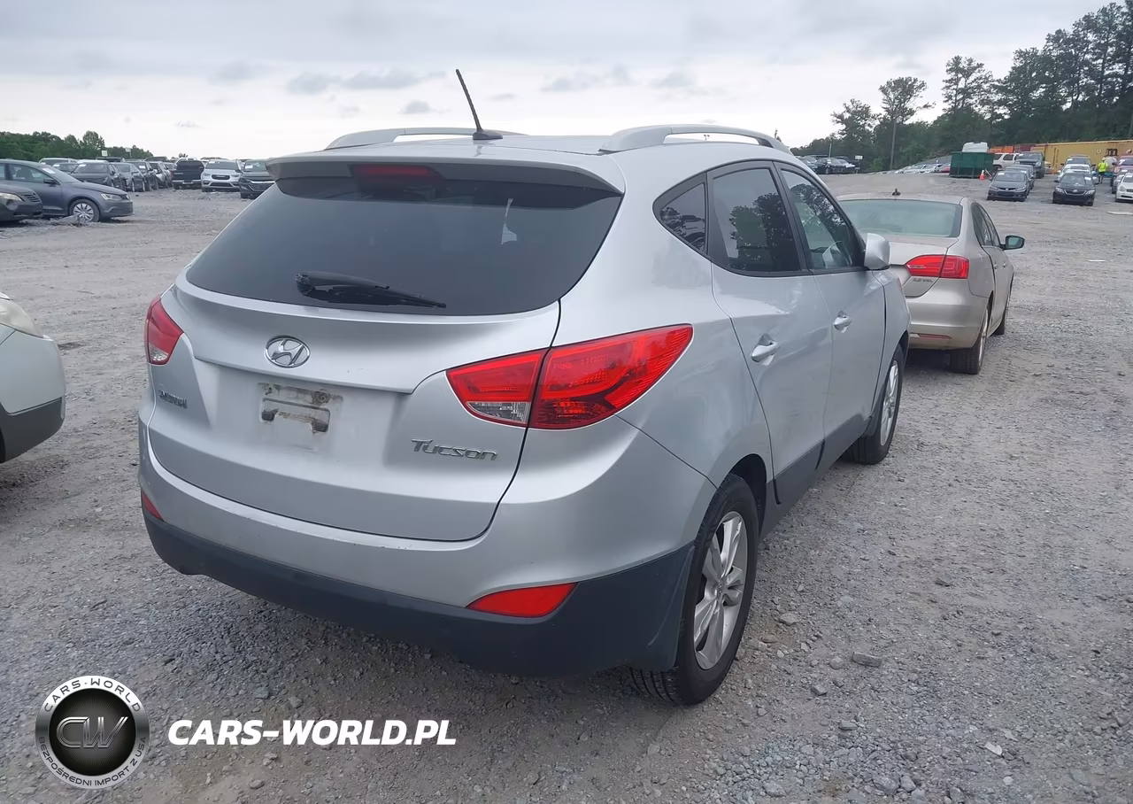 2011 Hyundai Tucson Gls VIN:KM8JU3AC8BU258129 - 4
