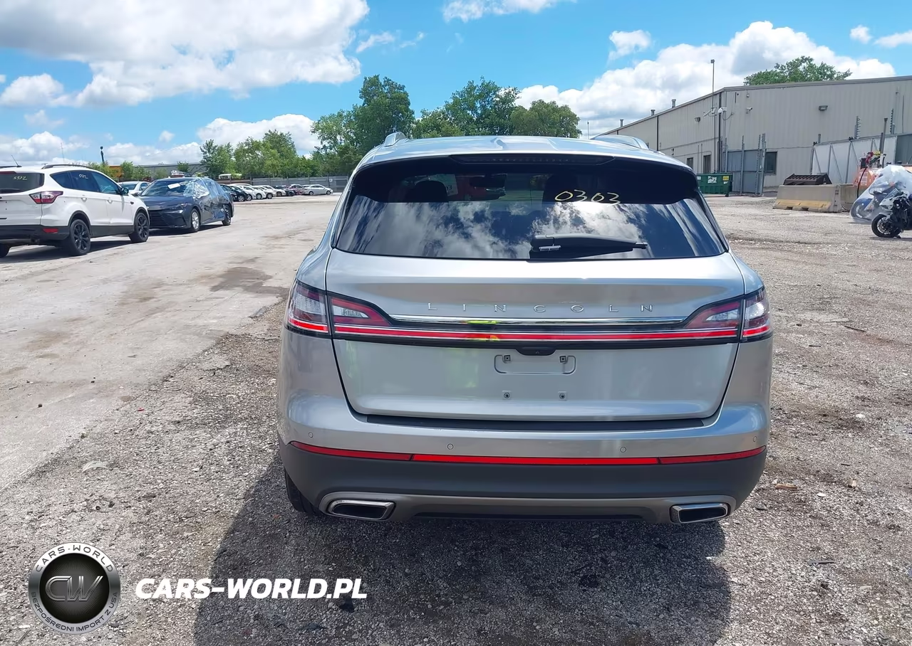 2023 Lincoln Nautilus Reserve VIN:2LMPJ8K95PBL05945 - 17