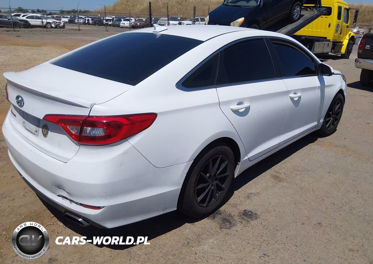 2017 Hyundai Sonata VIN:5NPE24AFXHH522207 - 4