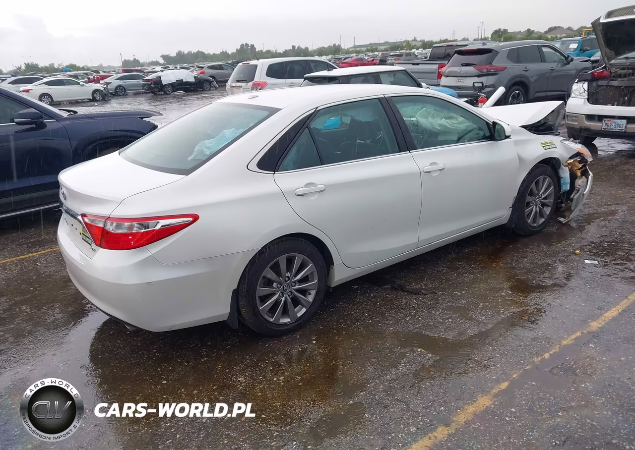 2017 Toyota Camry Xle VIN:4T1BF1FK5HU407995 - 4